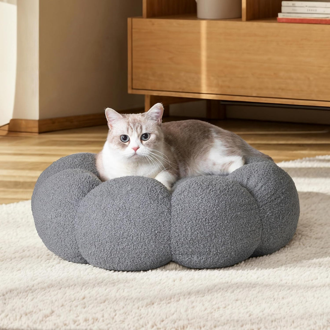 Calming Plush Pet Bed Soft Round Non Slip Washable